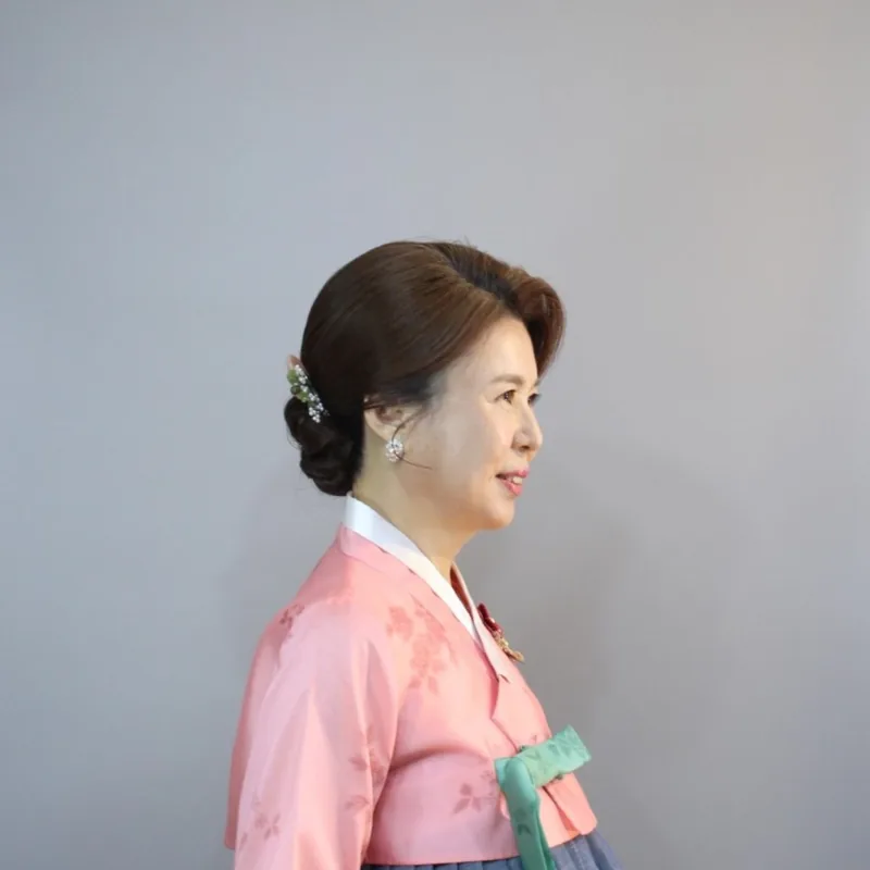 이마를 드러내는 게 부담스러워요, 앞머리 연출법은?